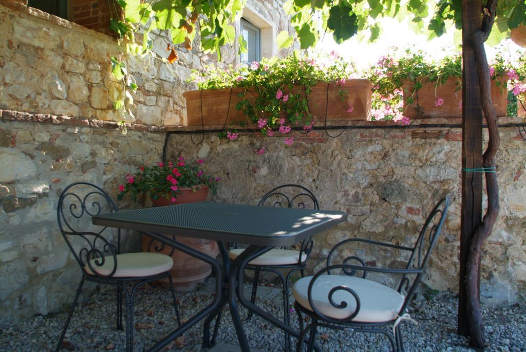 Agriturismo Podere Alberese Asciano Værelse billede