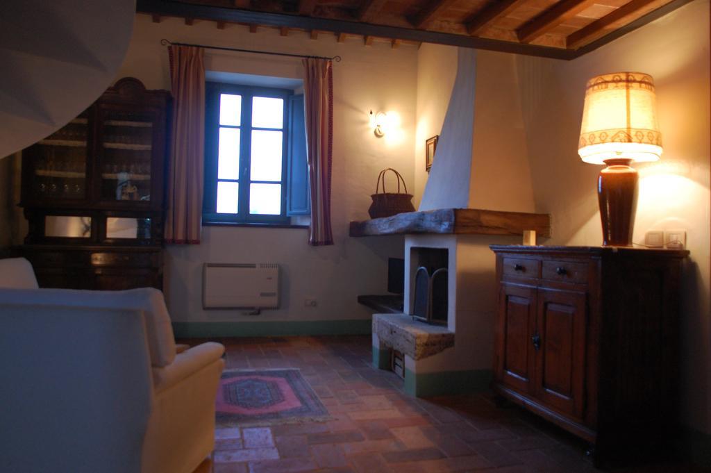 Agriturismo Podere Alberese Asciano Eksteriør billede