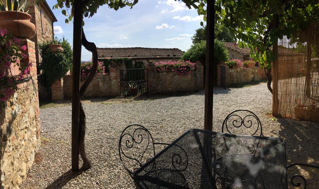 Agriturismo Podere Alberese Asciano Eksteriør billede